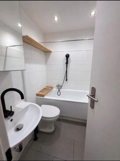 Solide Kapitalanlage in Ludwigshafen-Süd | 1,5-Zimmer-Wohnung, vermietet | Garage optional – Bad