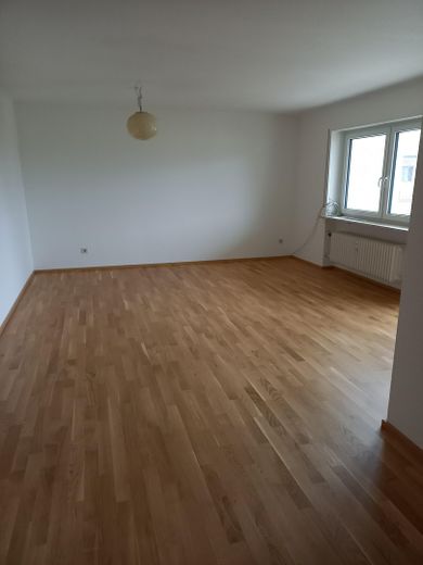 Wohnzimmer von der Eßecke aus