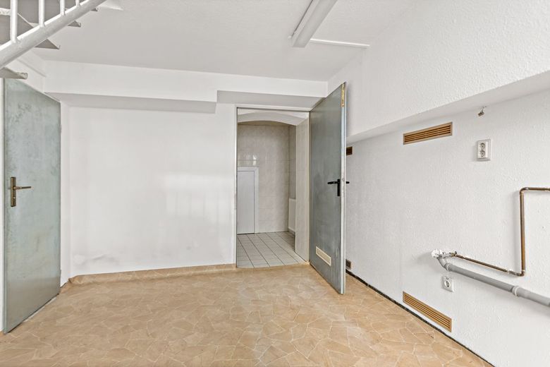 Büro-/Ladenfläche direkt in der Freiimfelder Straße verfügbar! – Laden