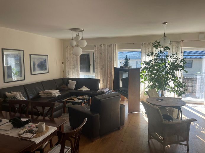 Maisonettewohnung in Amberg bei Buchloe – Wohnzimmer 1.OG