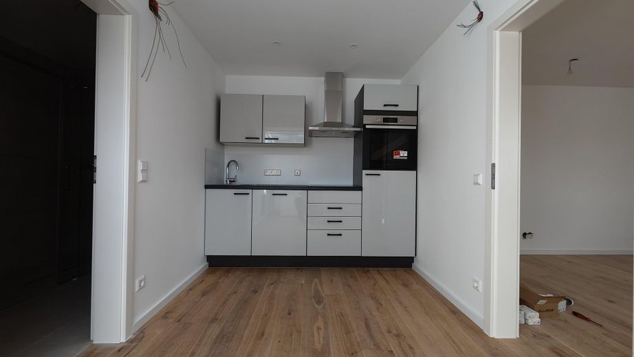 ++TOP sanierte 1 ZKB++neue Einbauküche++Parkett++ – Foto 5