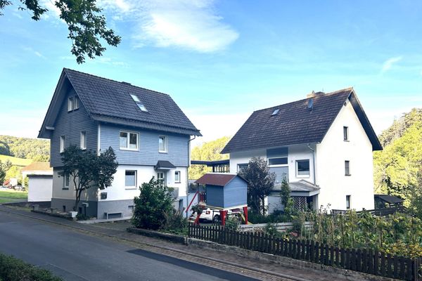 Double idylle à 37296 Ringgau : 2 maisons au bord du ruisseau, parfaitement situées pour les navetteurs !