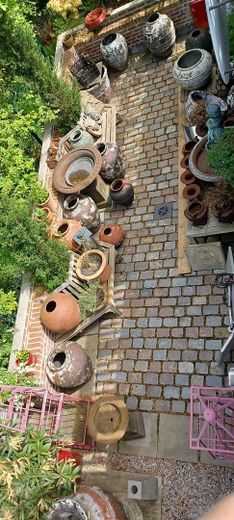 Gepflasterter Stellplatz