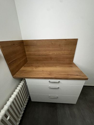 Küchenblock mit Schubladen