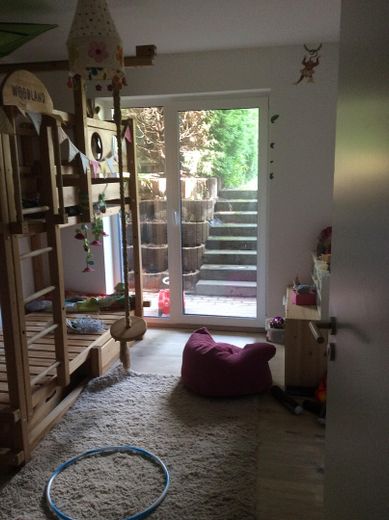 gepflegtes 9 Familienhaus in Erftstadt-Liblar – Kinderzimmer Whg 5