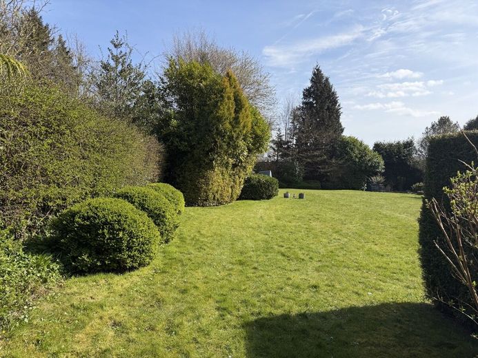 *Attraktive Kapitalanlage im EG mit Terrasse und TG-Stellplatz Nähe Uni Kiel !!!* – Grundstück