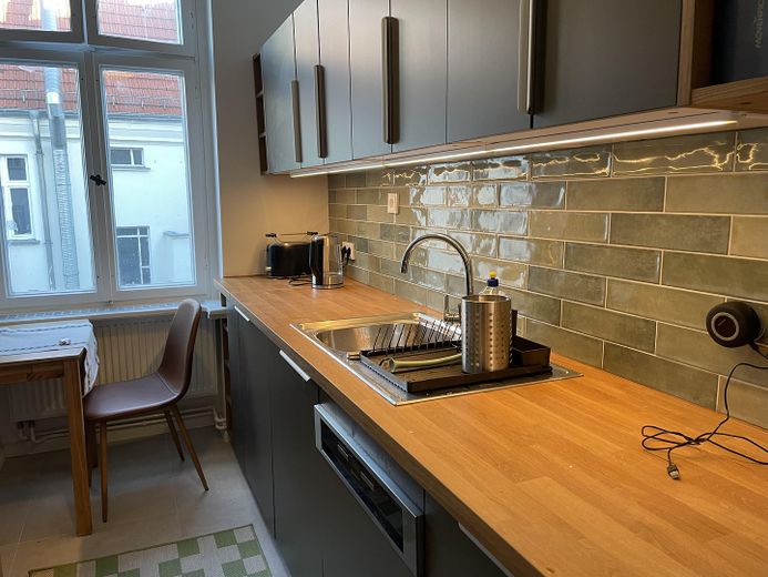 Pankow Florakiez semtinde kiralık, geniş 2 yatak odalı daire ve mutfak – Fotoğraf 4