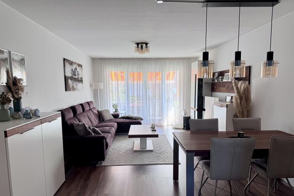 Luminoso appartamento con 3 locali, cucina, bagno - posizione tranquilla - posto auto in garage sotterraneo - senza provvigione da privato