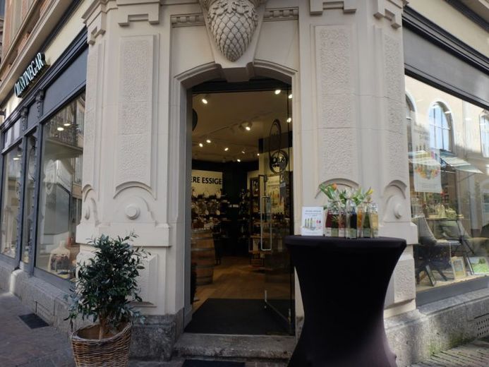Exklusives Ladengeschäft in der Fußgängerzone von Baden-Baden – फोटो 1