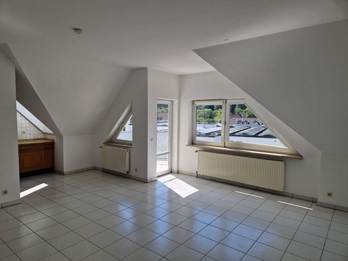 Wohnzimmer mit Eßplatz