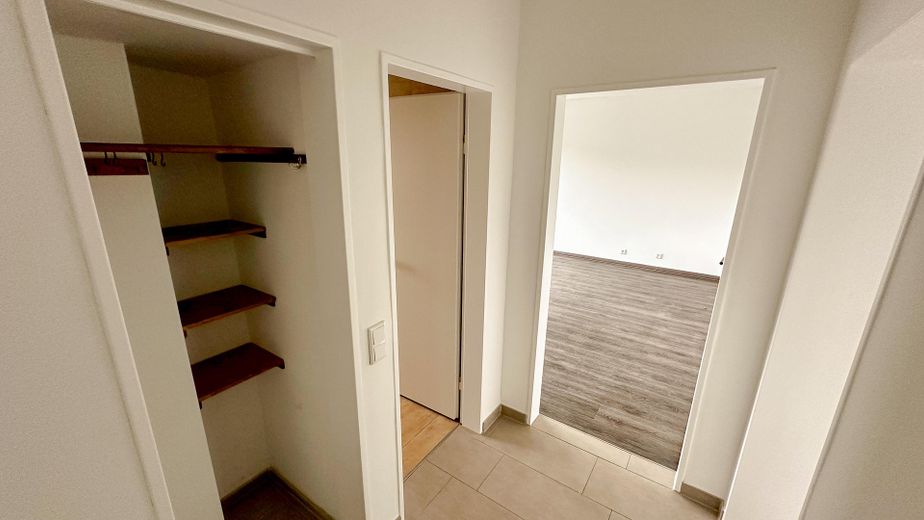 Flur mit Abstellkammer