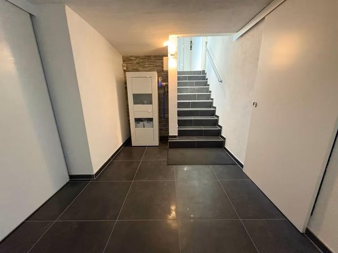 RESERVIERT  Attraktive 3-Zimmer-Eigentumswohnung 80 m² mit Balkon 7.800€ p.a. – Keller Mitte