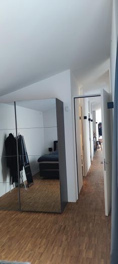Schlafen 1 mit Blick in Flur