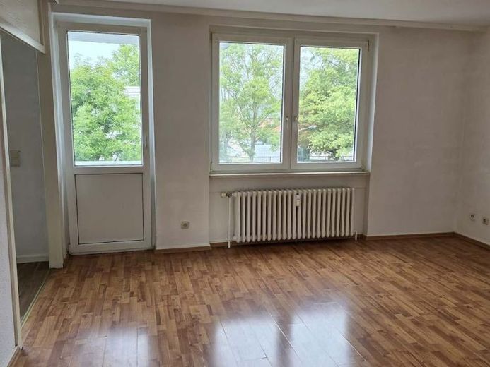 Zadbane mieszkanie 3-pokojowe z balkonem w Minden-Dützen do wynajęcia od 01.10.26 – Zdjęcie 1
