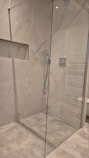 Bremen-Schwachhausen | Exklusive 4-Zimmer-Altbauwohnung, 105 m², 2 Balkone, provisionsfrei – फोटो 16