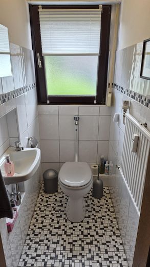 Mietwohnung E05, Hindenburgstr. 23, 51766 Engelskirchen – Toilette