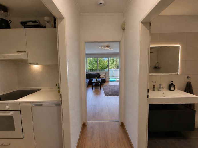 Wohnen mit Aussicht: Sonnige 3-Zimmer-Wohnung in begehrter Lage – Diele