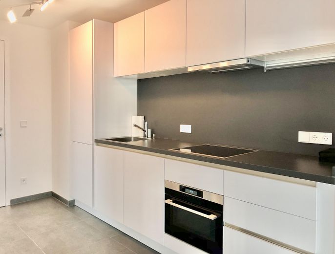 Grand Tower - Exklusive 2-Zimmer-Wohnung mit Skylineblick im 38. OG – Foto 5