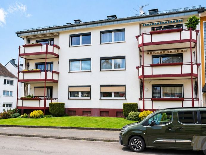 Charmante 3-Zimmer-Wohnung mit Balkon in gefragter Wohnlage von Solingen – Foto 1