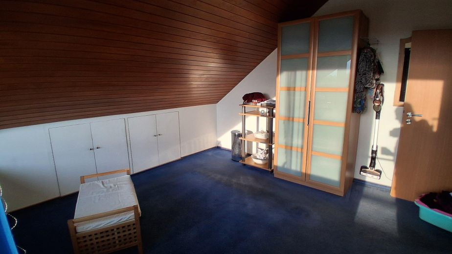 4 Zimmer Dachgeschosswohnung mit 2 Balkone – Foto 7