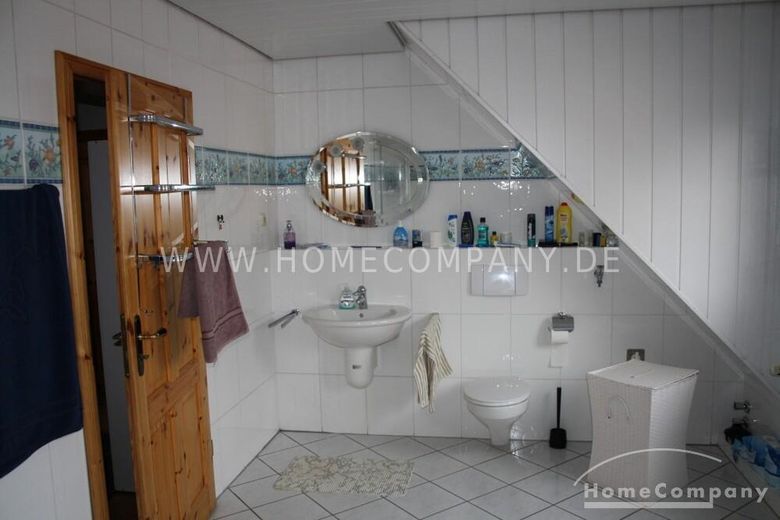 Grande casa, arredata, 6 camere, adatta fino a 8 persone. – eee6855ec2655872abf38ec7073f64b761a12f0a.jpg