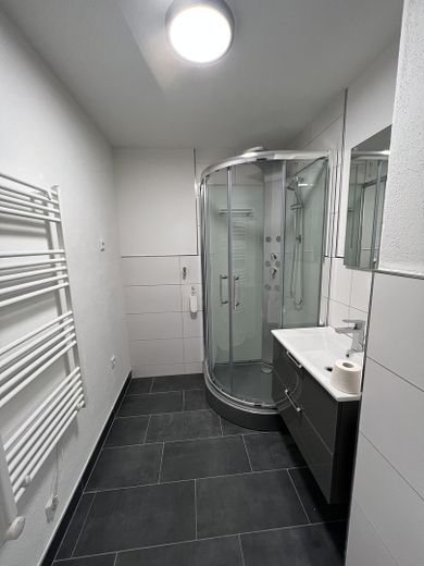 Piękny 1-pokojowy apartament w Göttschied – Bad