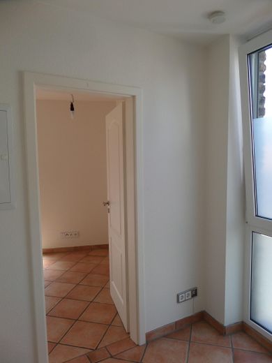 Monolocale con ampia terrazza, vicino al mercato di Kohlscheid – Foto 11