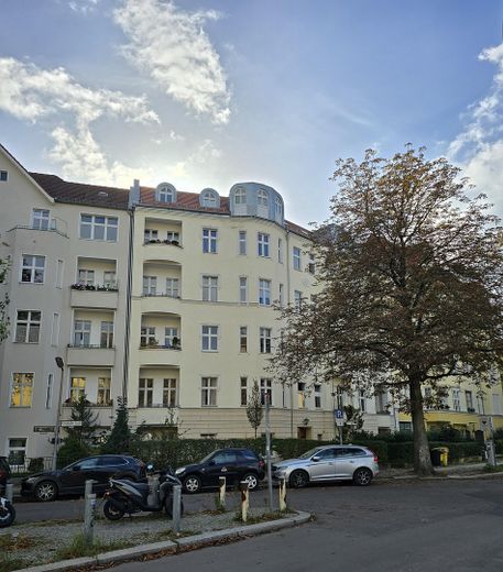 Von Privat 2-Zi Altbauwohnung, Nähe Schloßstraße, vermietet – Frontansicht