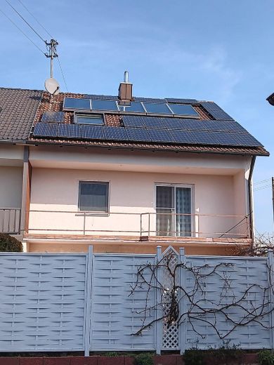 DHH Königsbrunn – Photovoltaik und Solarthermie