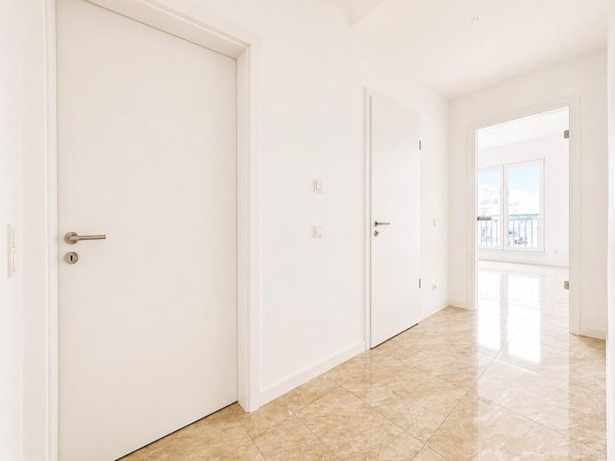 Ein Zuhause mit Hafenflair – Hochwertige Eigentumswohnung in den Havelauen – Diele