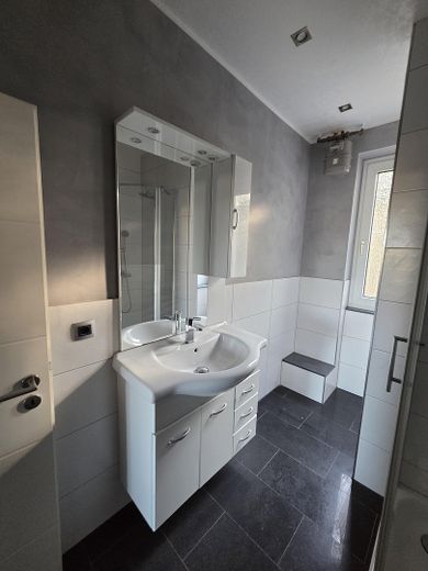 Schöne 2,5-Zimmer-Wohnung mit Einbauküche & Duschbad Essen – Foto 6