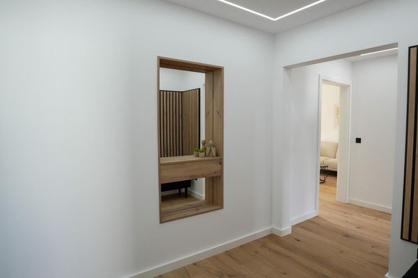 Morderne, sanierte 3 Zimmer Wohnung zum Erstbezug und Provisionsfrei