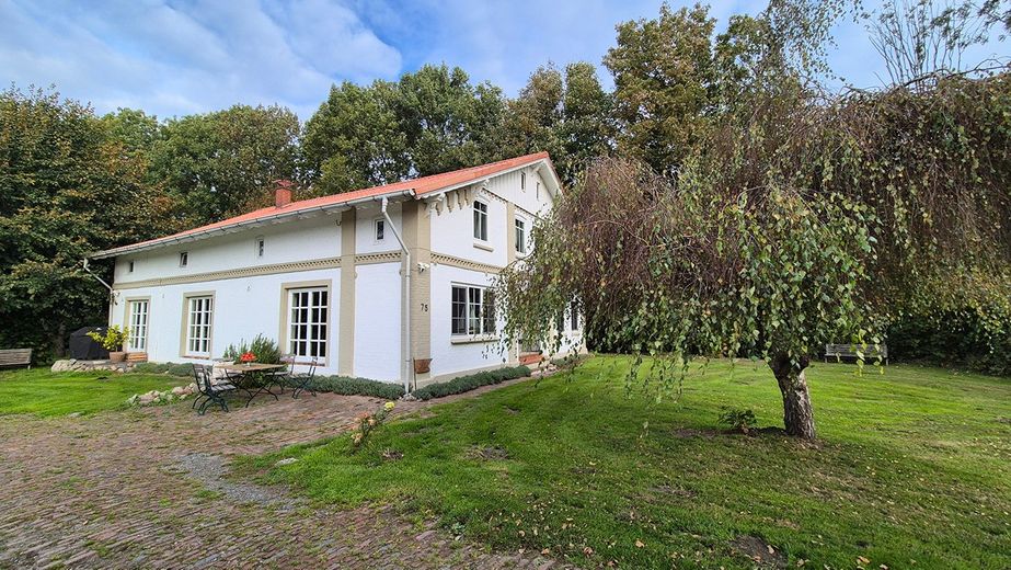 Schöner Resthof in Top Lage – Foto 1