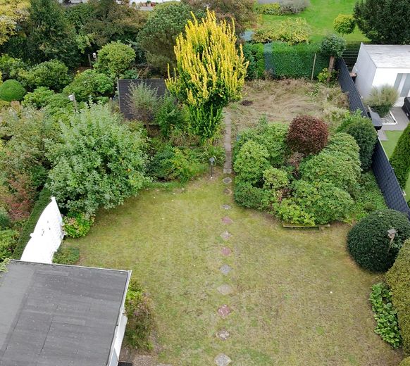 Großzügiges Einfamilienhaus mit viel Potenzial - provisionsfrei – Garten