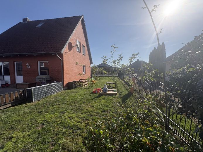 Casa unifamiliare in vendita – Außenansicht/ Garten