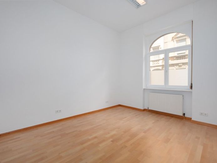 Einziehen und durchstarten - moderne Büro- oder Praxisräume in Karlsruhe-Durlach! – Foto 1