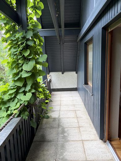 Wohnen mit Charakter: Charmantes Einfamilienhaus mit großem Garten & Kamin – Balkon