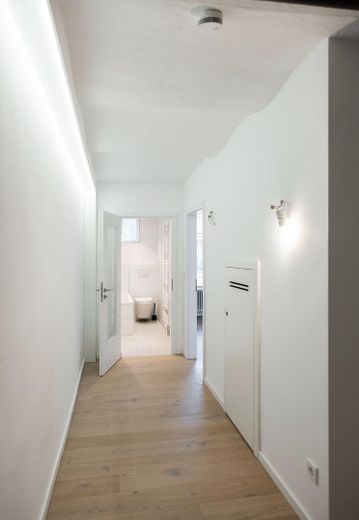 Ruime tuinmaisonnette over twee woonlagen in Hamburg-Eilbek – Flur (Souterrain)