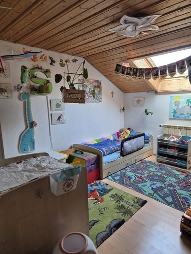 Schlafzimmer 1
