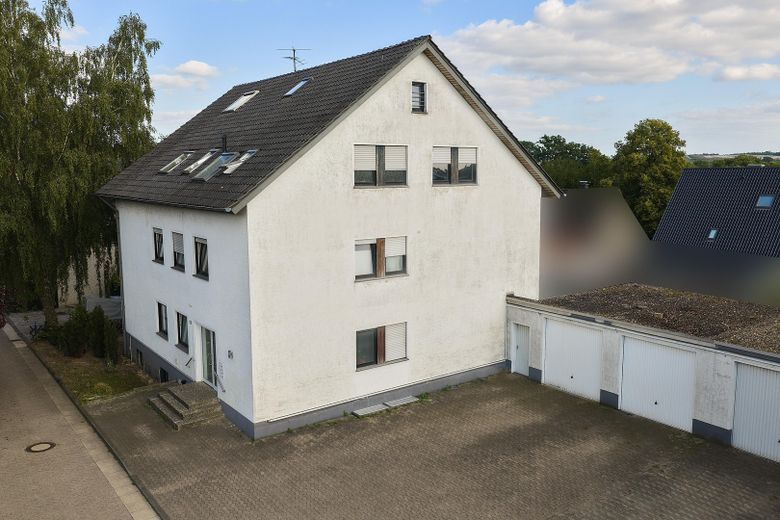 Investimento con prospettiva – 4-MFH con suddivisione WEG e 4 libri fondiari in 32278 Kirchlengern – Westansicht