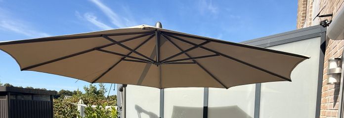 Modernes Reihenmittelhaus, Baujahr 2016, ruhig gelegen in Toplage von Ahrensburg – PROVISIONSFREI! – Terasse