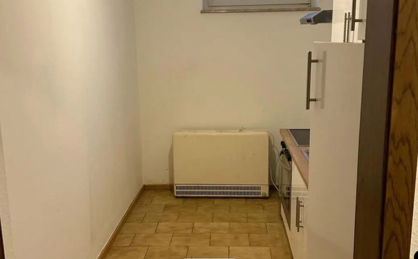 Urokliwa kawalerka z zabudową kuchenną w Trier-Pfalzel – Küche 2