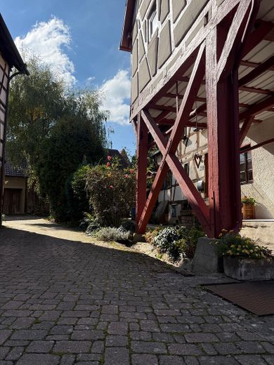 Historisches Fachwerkhaus mit Einliegerwohnung & Scheune im Herzen von Oberderdingen – Foto 4