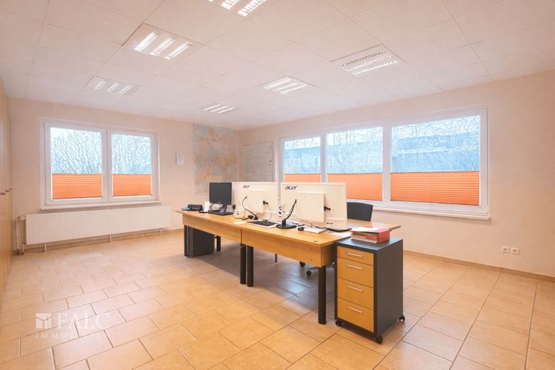 ***Top Gewerbeimmobilie mit Lagerhalle und Büroflächen - perfekt für vielseitige Nutzungskonzepte*** – Büro I