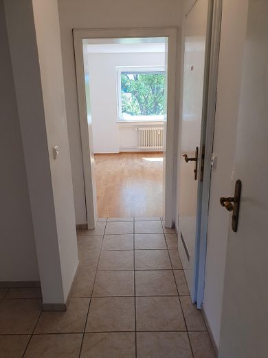 Kleiner Gang und Schlafzimmer