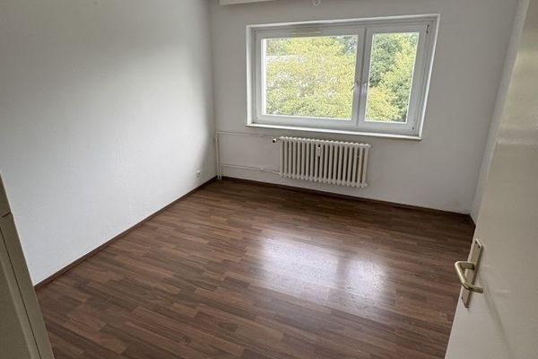 Zentrale 4-Zimmer-Wohnung in Elmshorn – freundlich & lichtdurchflutet