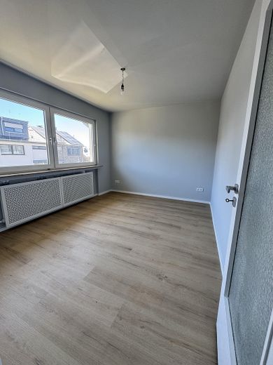 Schlafen zur Straße