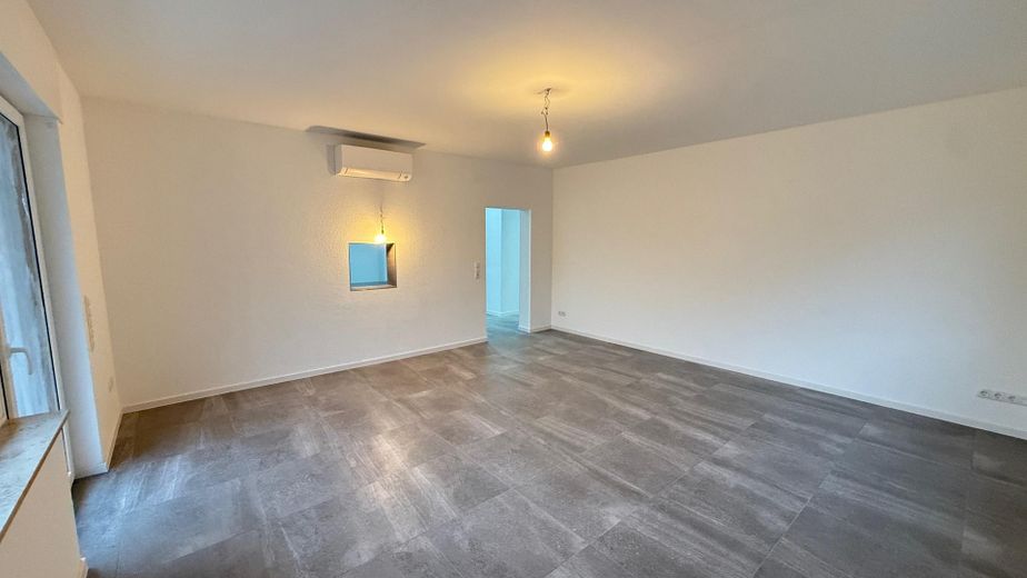 klimatisierte - 3-Zimmer Wohnung (OG) - mit Balkon in Andernach – Wohn- / Esszimmer