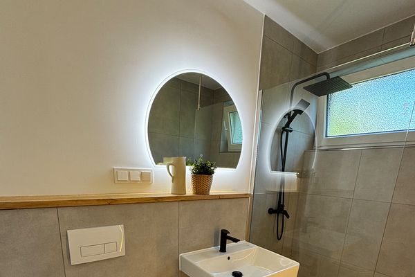 Appartement lumineux de 3 pièces – entièrement rénové & avec balcon