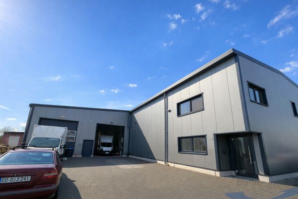 Optimale Lagerfläche für gewerbliche Nutzung – Wesel-Büderich, ca. 414 m²